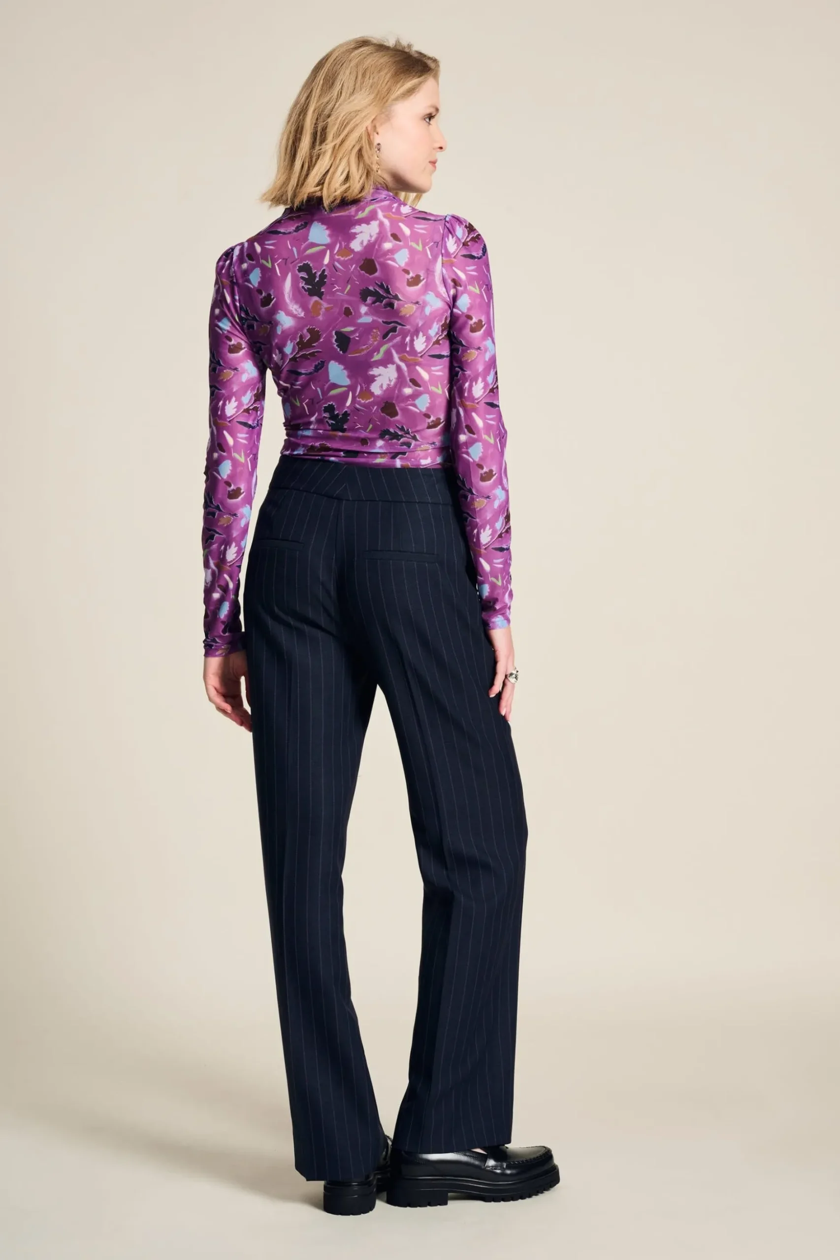 broek_striped_midnight_blue_3.webp POM Amsterdam BROEK Striped | Suits | Broeken