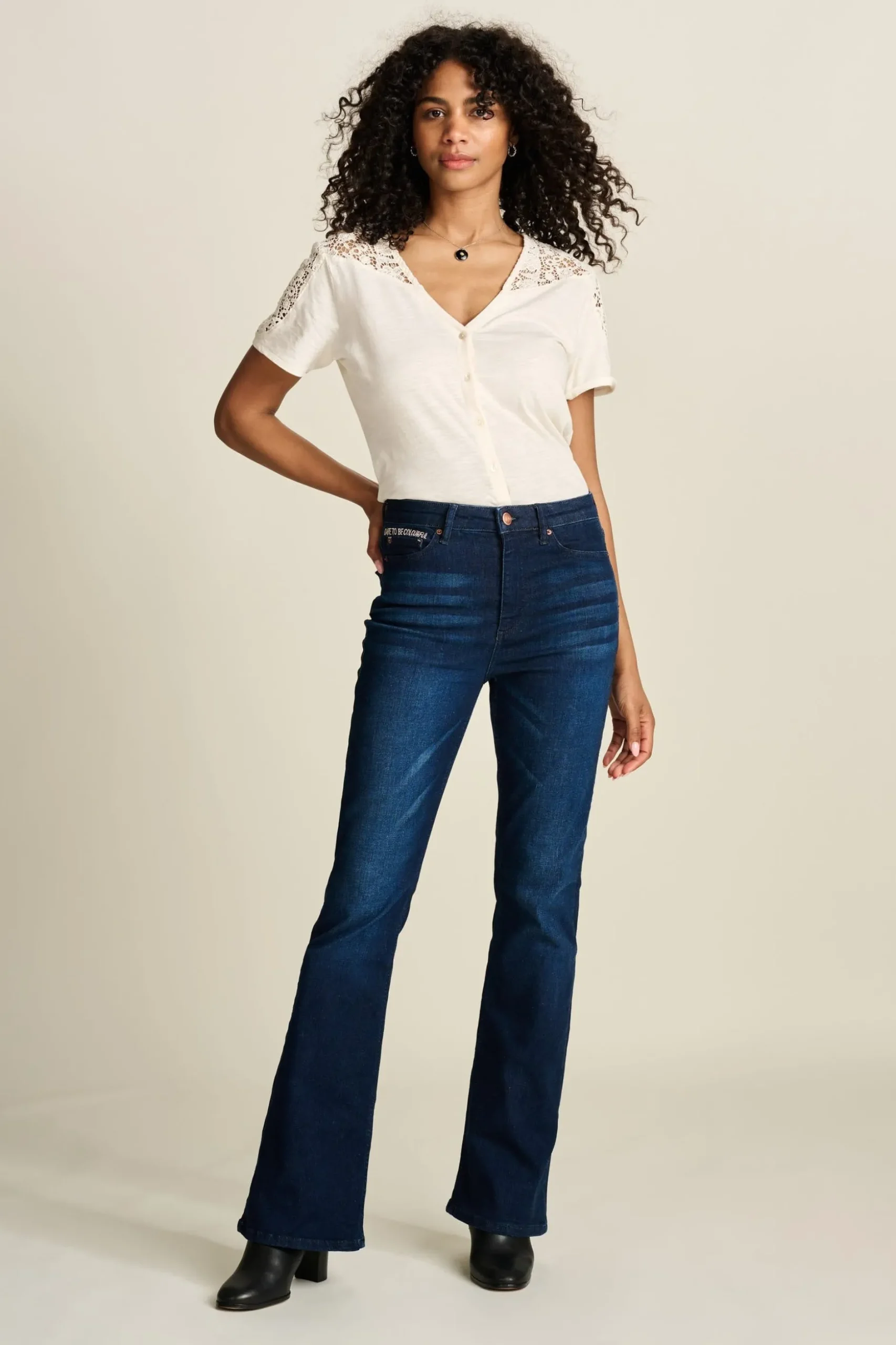 jeans_esmee_flare_dark_blue_0.webp POM Amsterdam JEANS Esmee Flare | Jeans | Broeken