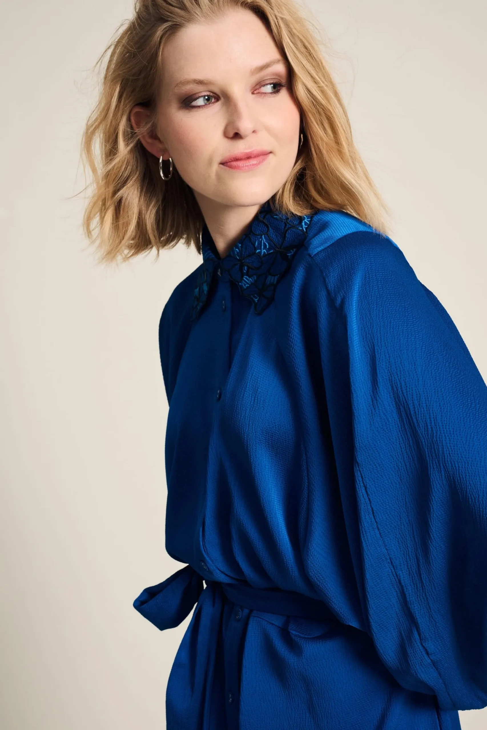 jurk_butterfly_bright_blue_6.webp POM Amsterdam JURK Butterfly Bright Blue | Jurken