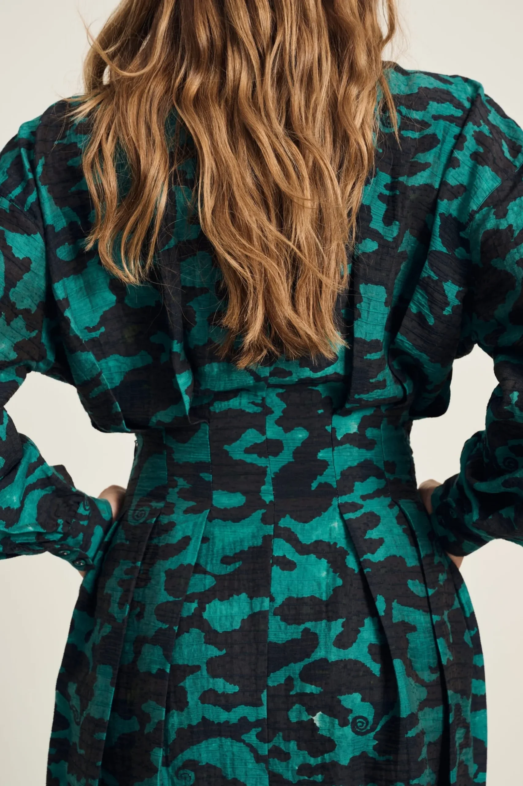 jurk_camo_teal_green_4.webp POM Amsterdam JURK | Jurken