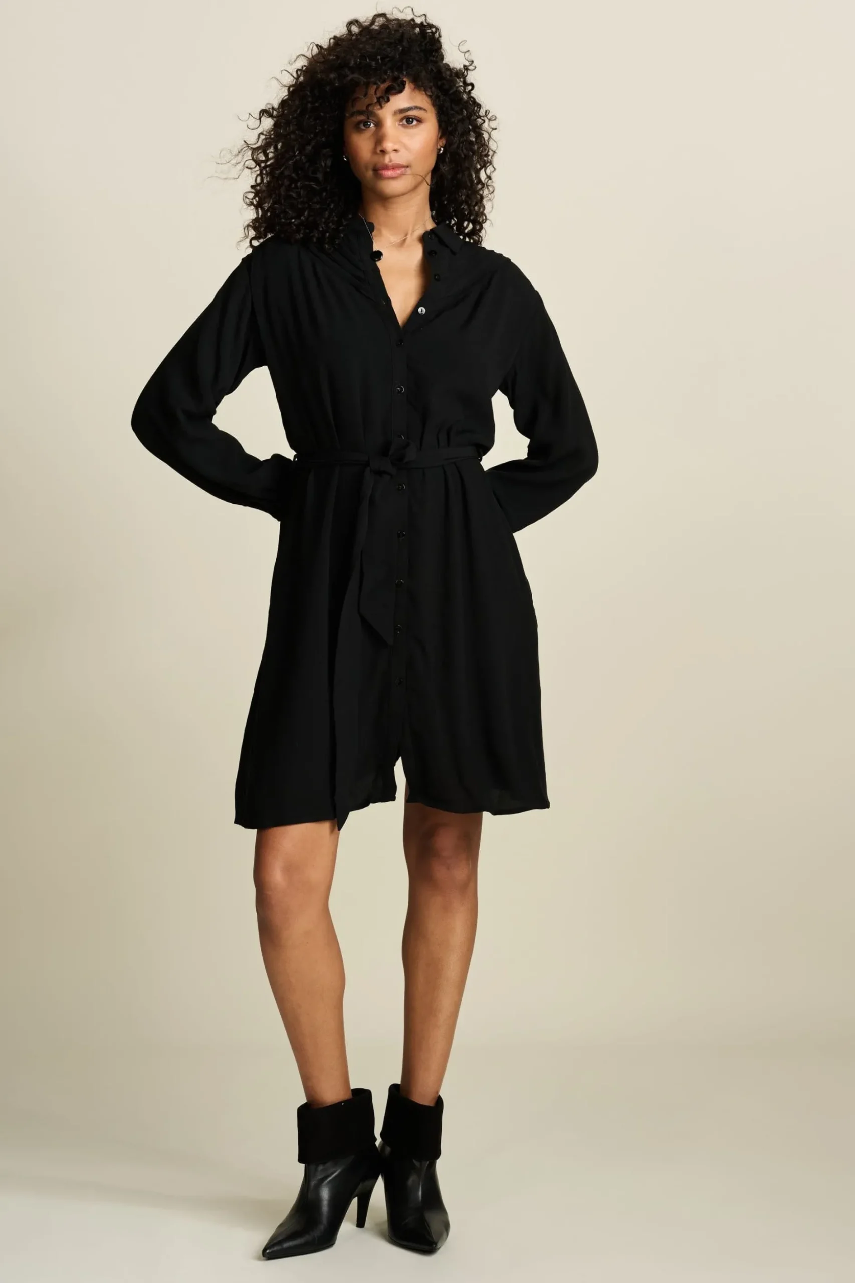 jurk_ella_black_0.webp POM Amsterdam JURK Ella Black | Jurken
