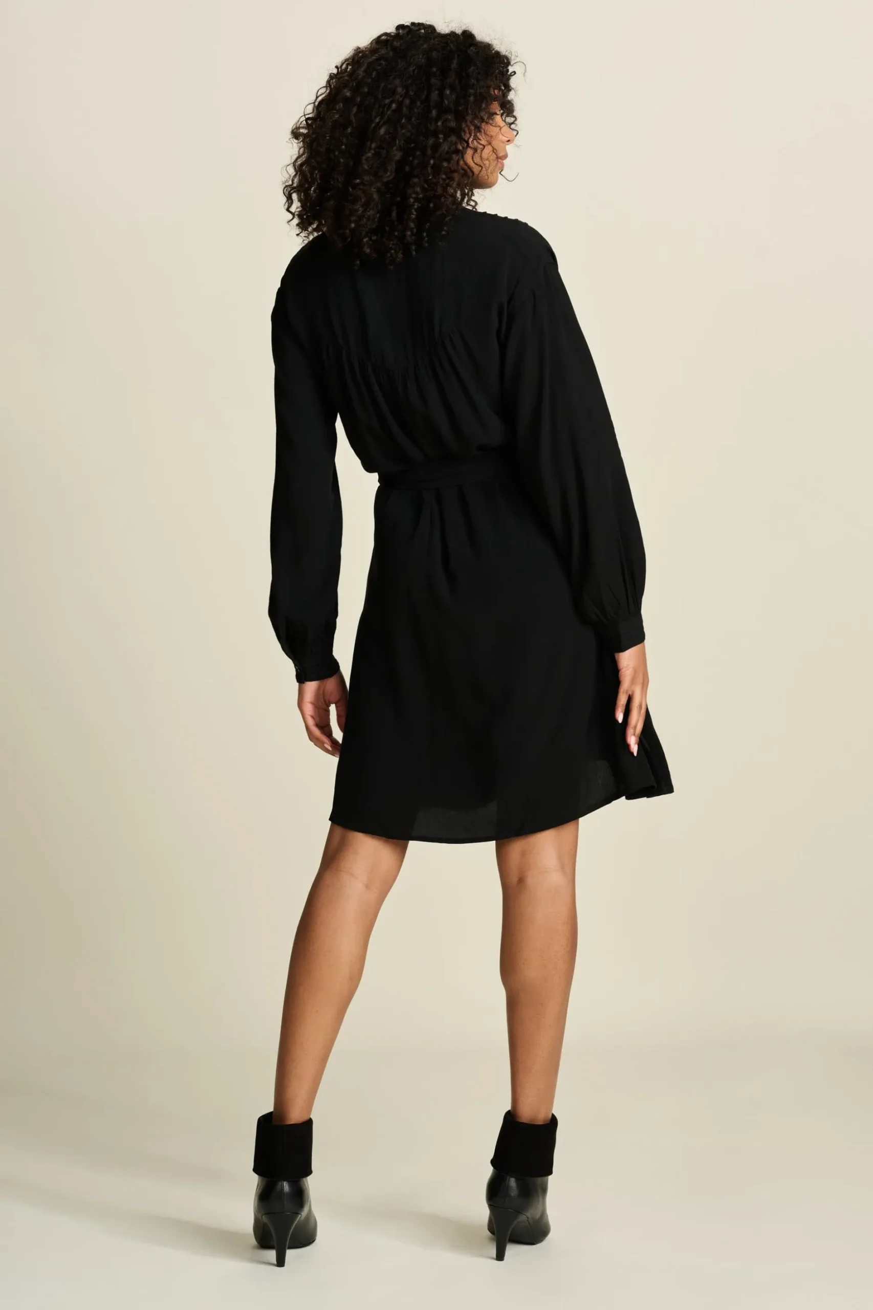 jurk_ella_black_3.webp POM Amsterdam JURK Ella Black | Jurken