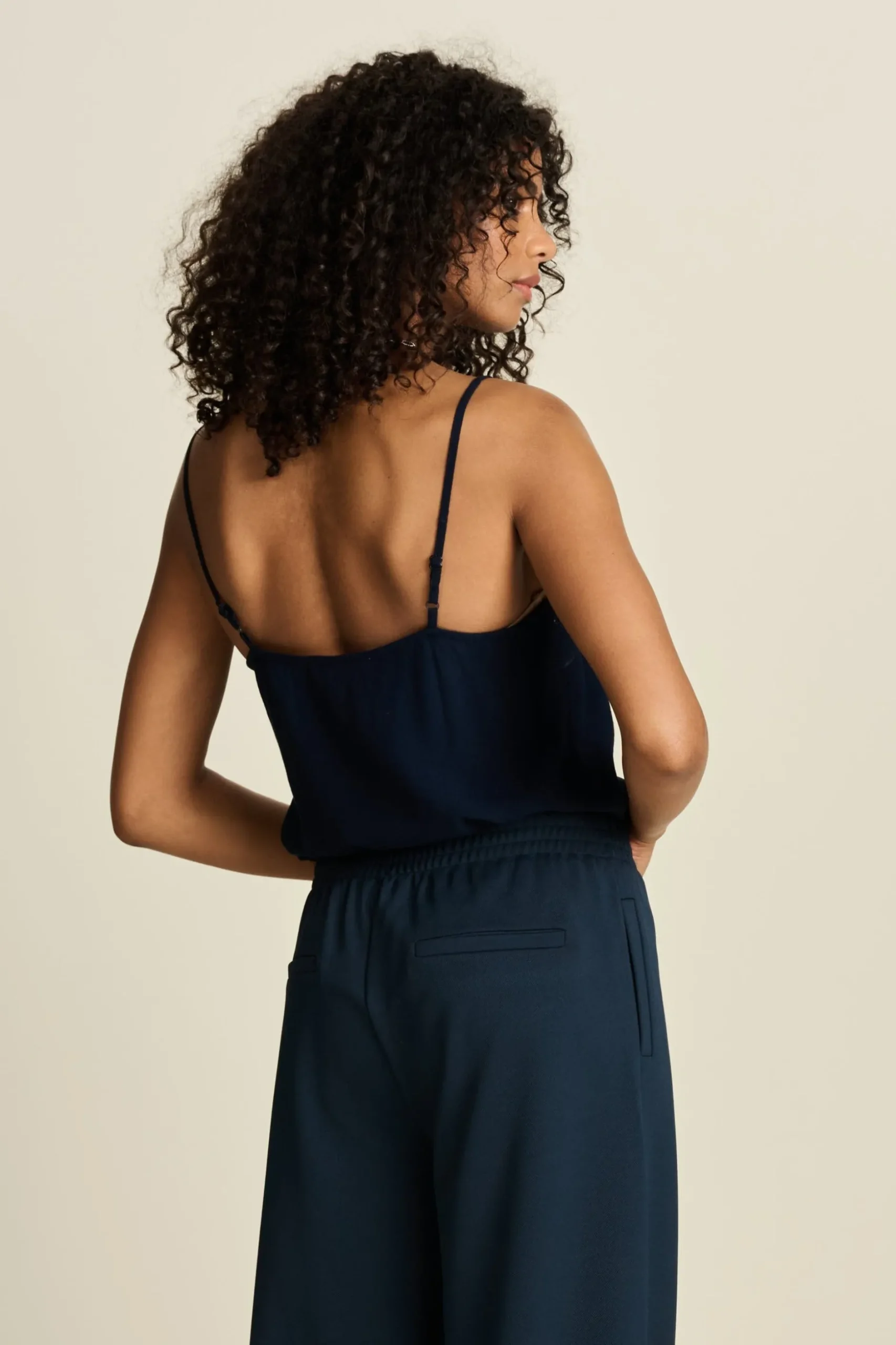 top_emmi_dark_navy_2.webp POM Amsterdam TOP Emmi | Tops & Turtlenecks