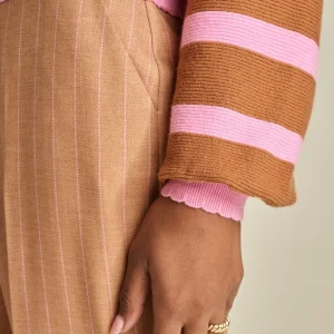 POM Amsterdam TRUI Striped Sugar Brown | Truien & Vesten